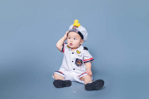 仁怀宝宝老摇头怎么回事